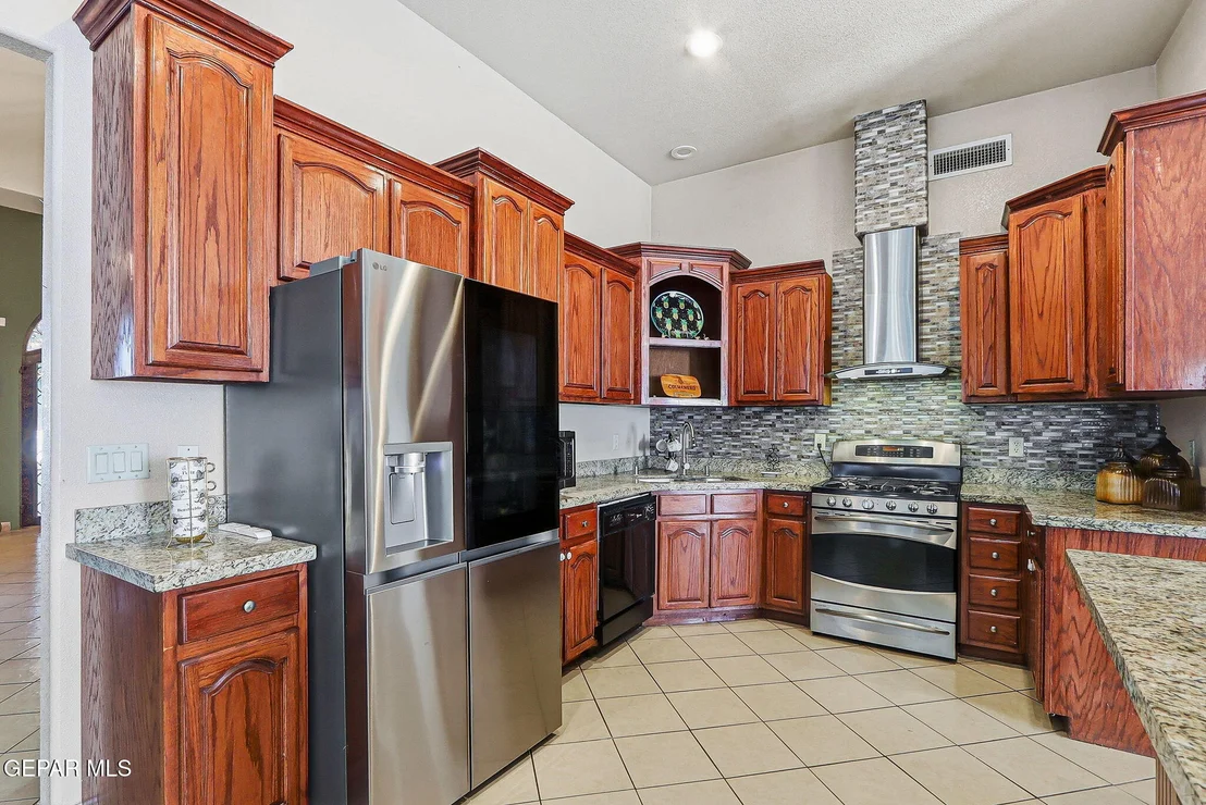 Photo of 411 BURKETT Drive