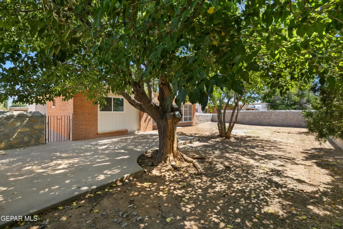 Photo of 5112 JERRY Drive