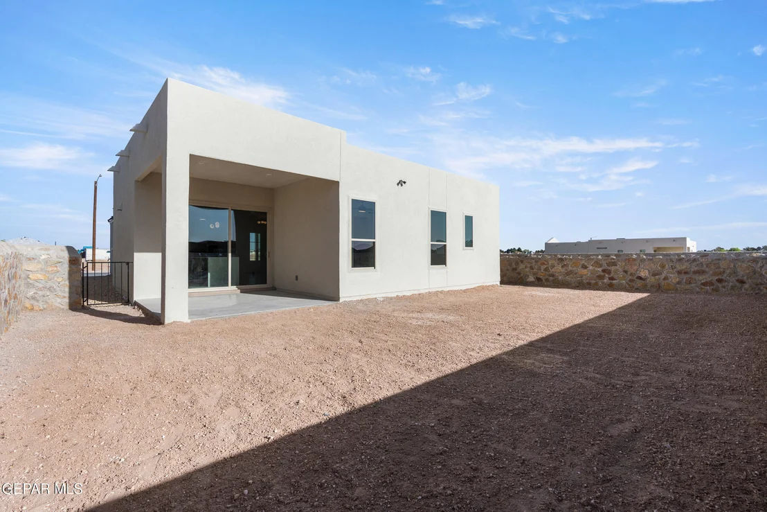 Photo of 617 Paseo De La Reina Street
