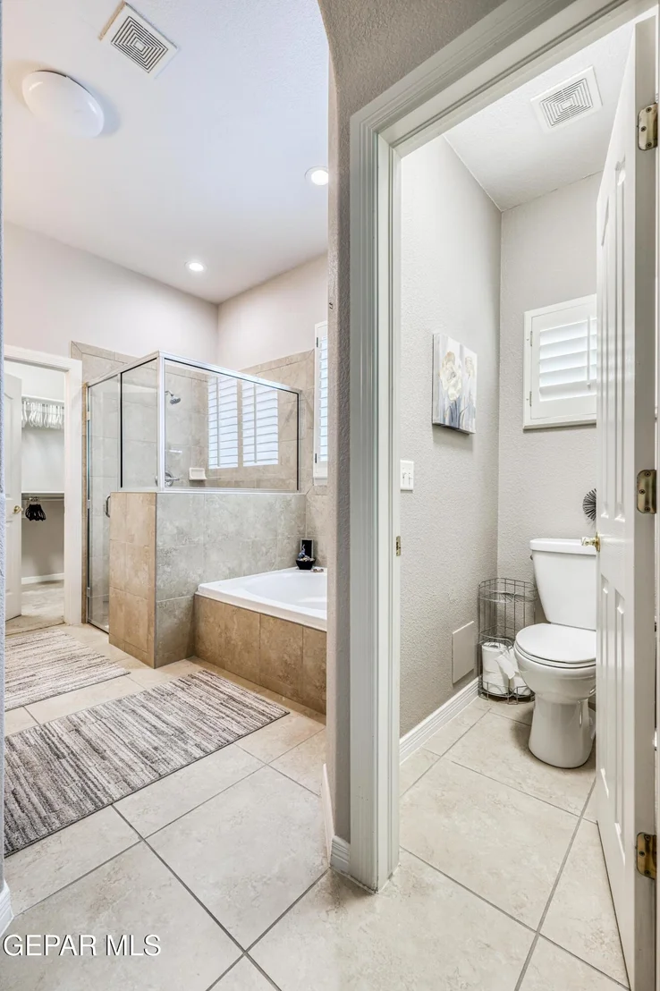 Photo of 7713 OAK LANDING Drive
