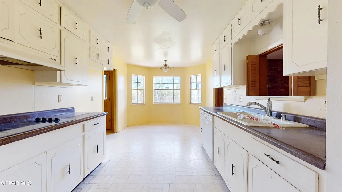 Photo of 720 SOMERSET Drive