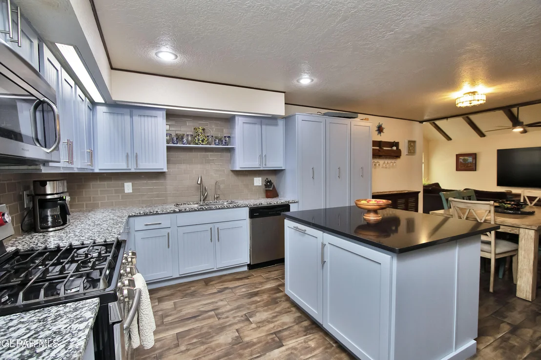 Photo of 516 QUERETARO Drive