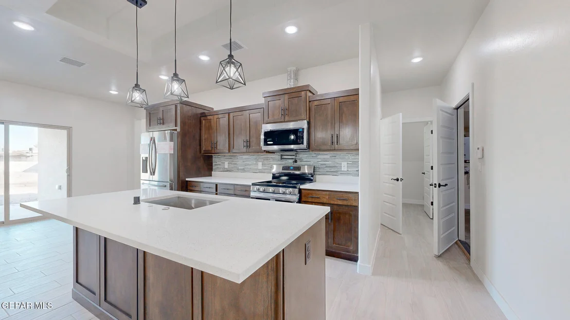 Photo of 325 Apodaca Road