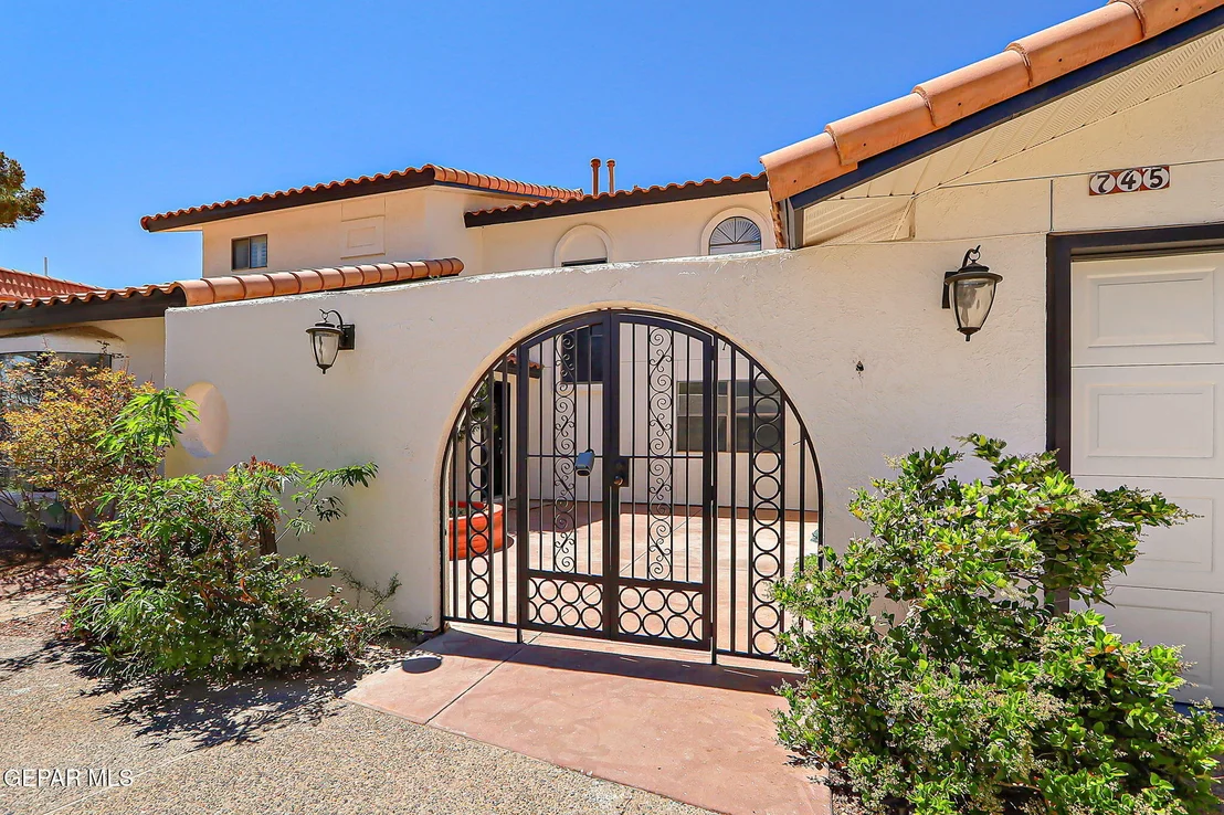 Photo of 745 DULCE TIERRA Drive