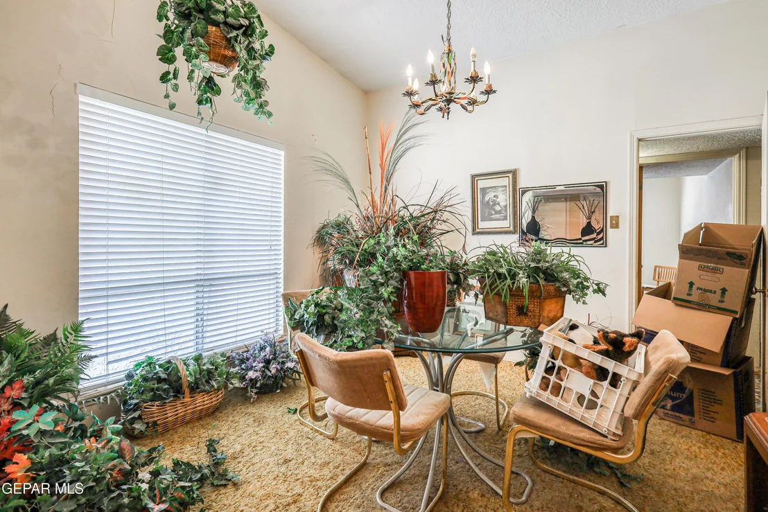 Photo of 220 MOONGLOW Drive
