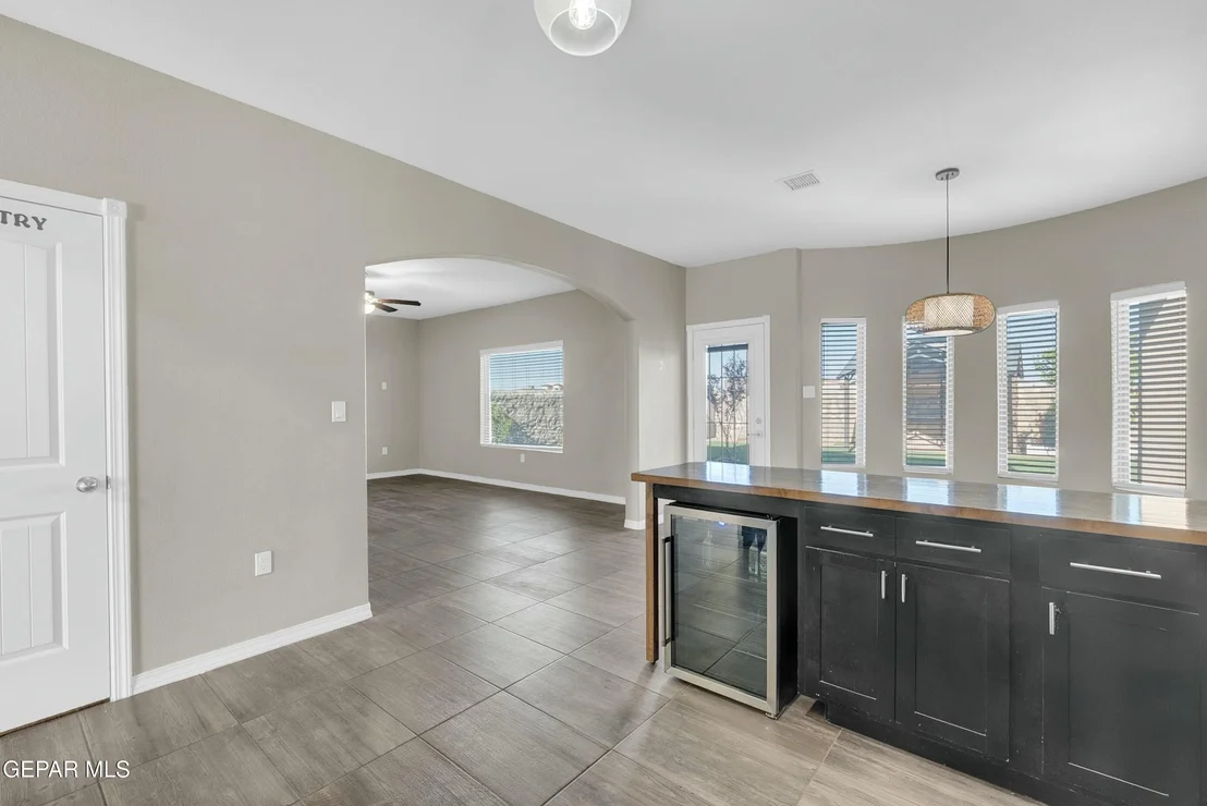 Photo of 3600 Essence Street