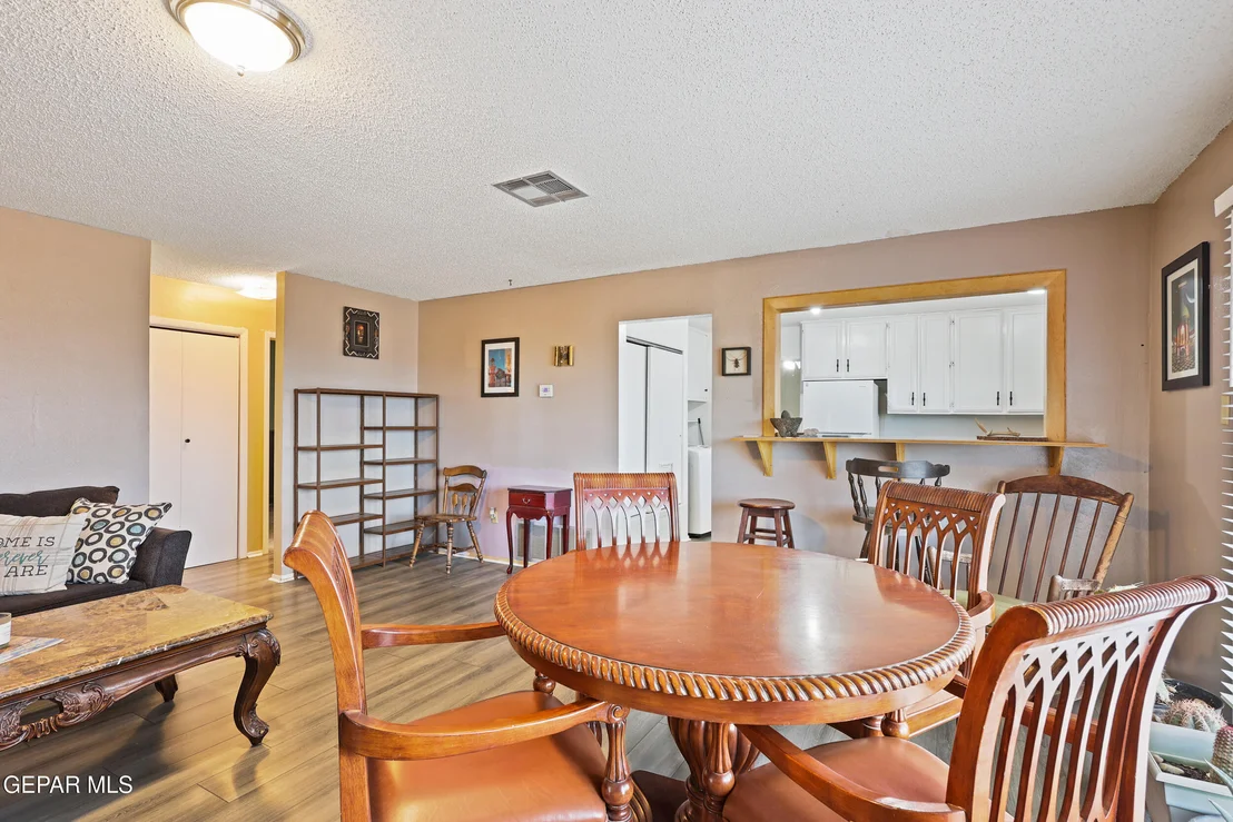 Photo of 1100 W FORT DAVIS Avenue