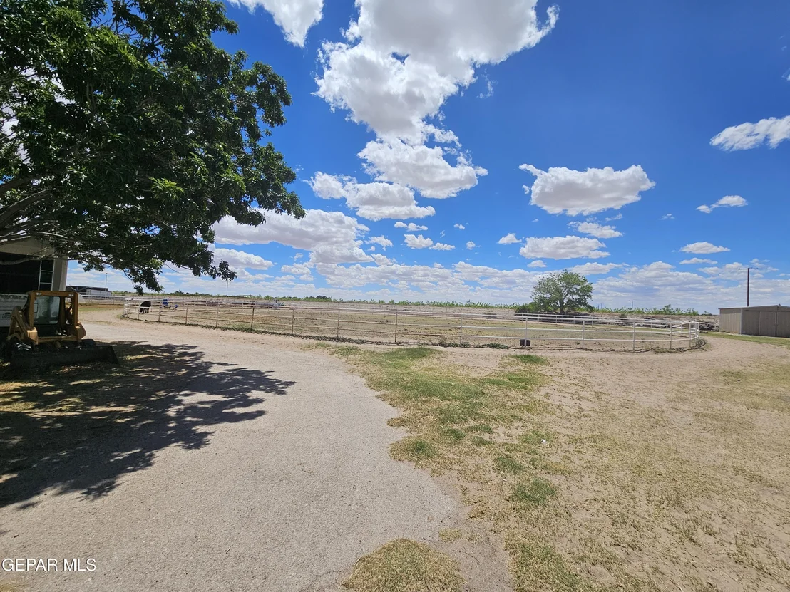 Photo of 6651 Strahan Road
