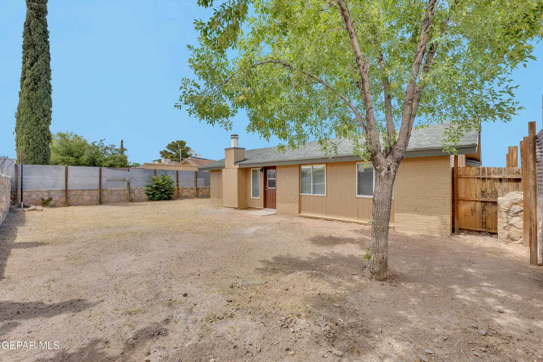 Photo of 9961 DESERT WILLOW Way