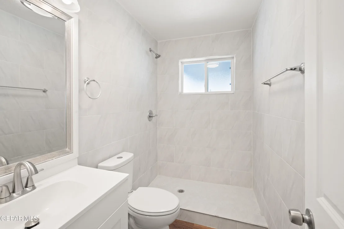 Photo of 9516 IRIS Drive
