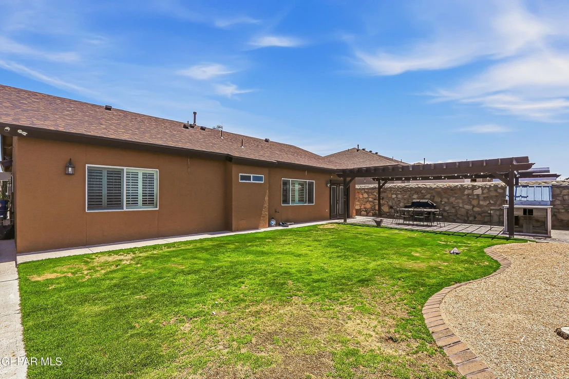 Photo of 616 MYRIAM Drive