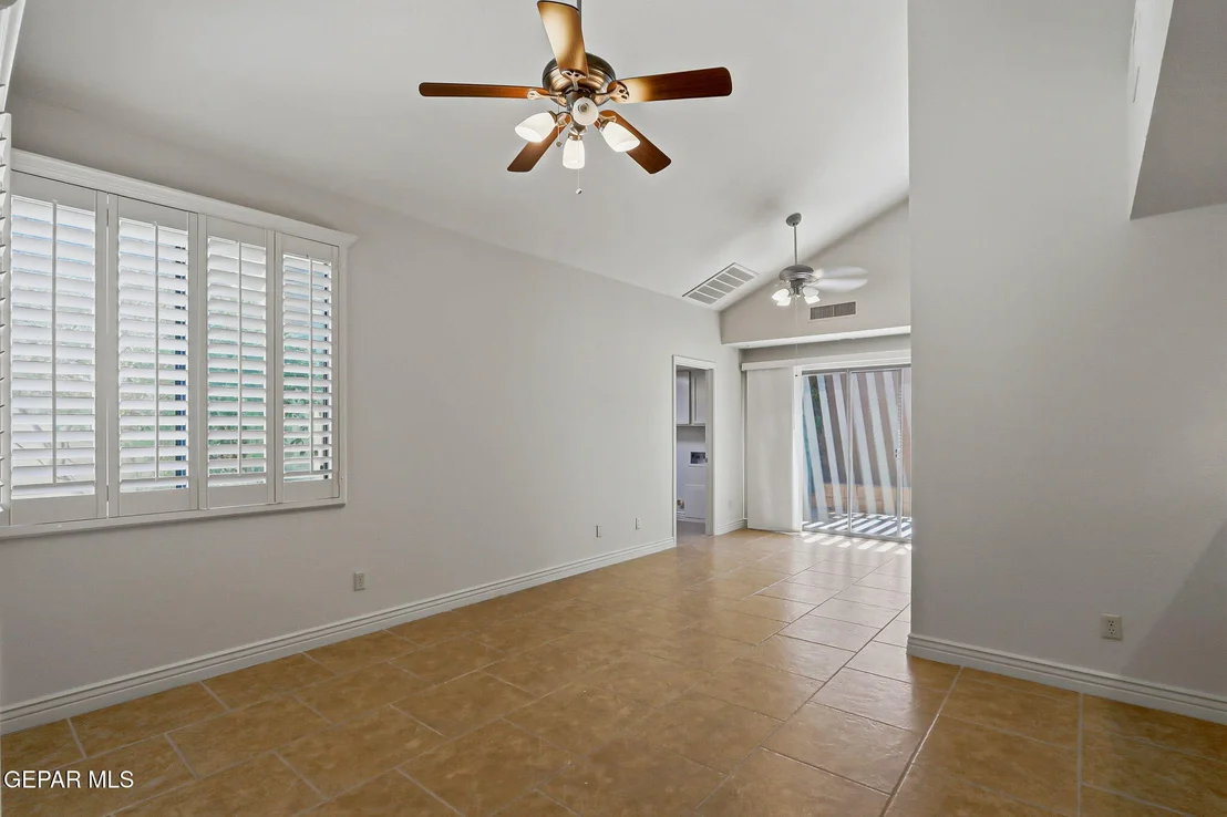 Photo of 1057 LOS JARDINES Circle