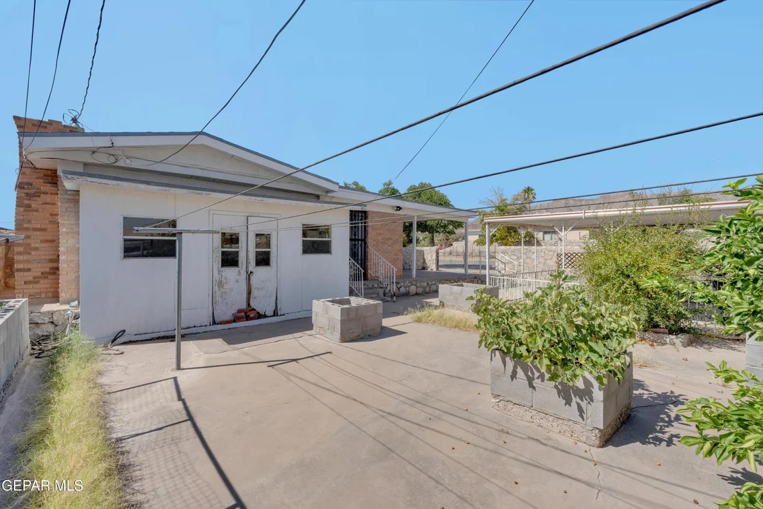 Photo of 3601 Truman Avenue