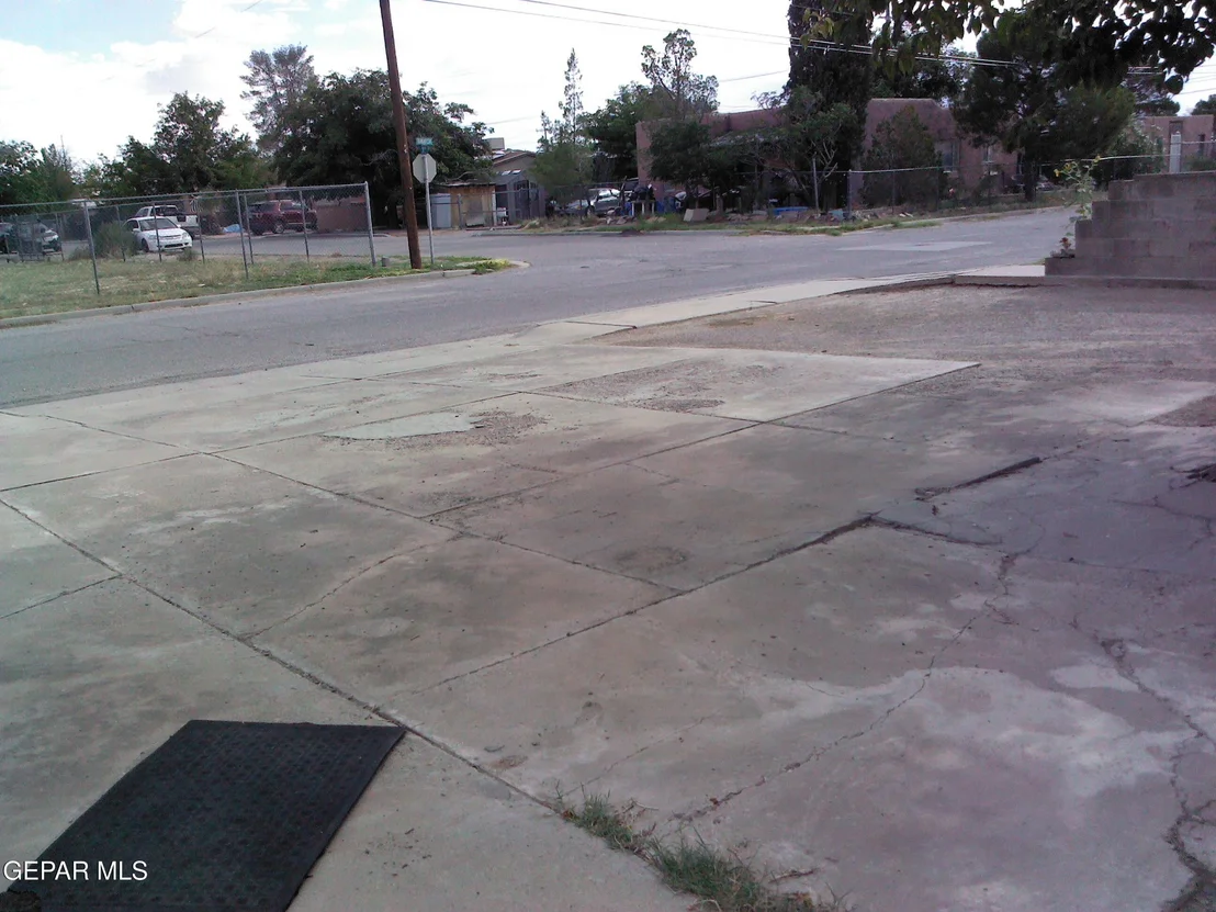 Photo of 500 TAMARISK Street