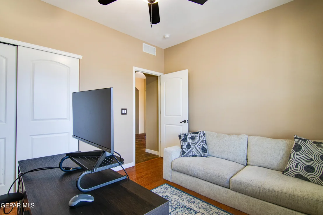 Photo of 7349 Skyrocket Drive