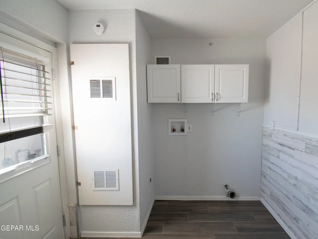 Photo of 416 ENCINO Drive