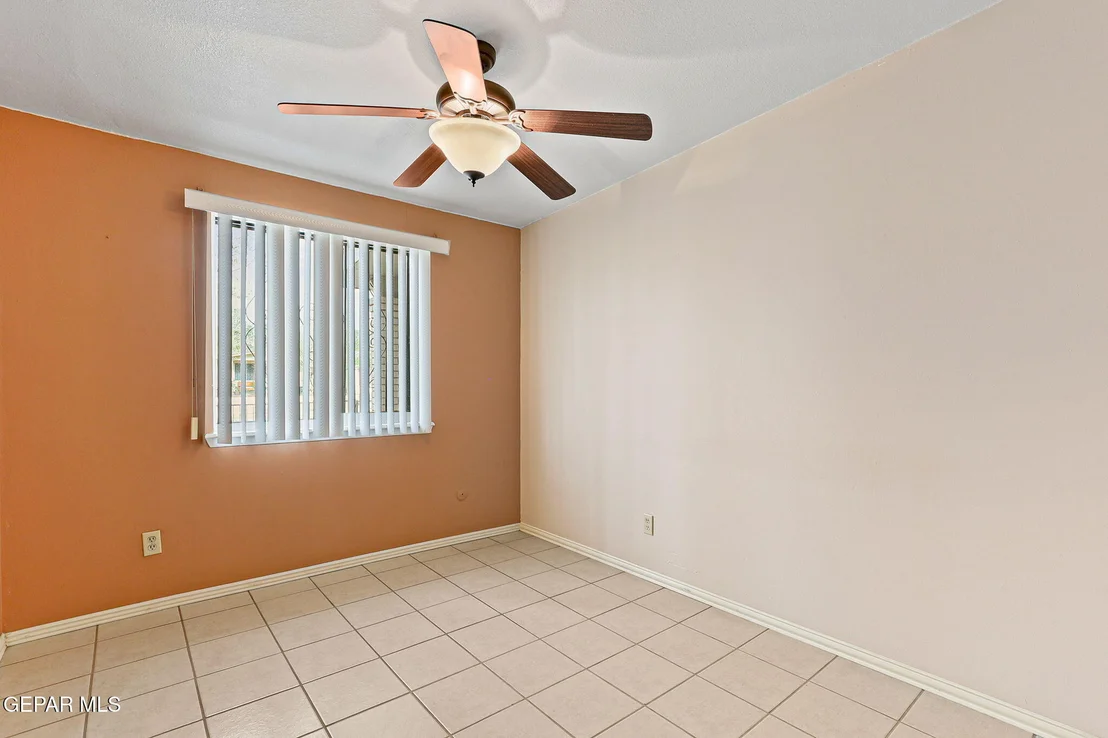 Photo of 233 MANUEL Drive