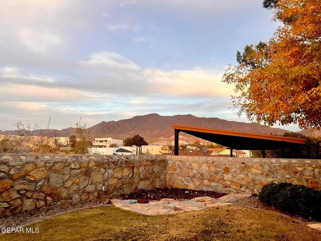 Photo of 6429 FRANKLIN RIDGE Drive