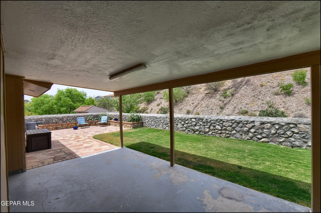 Photo of 6827 AMPOSTA Drive