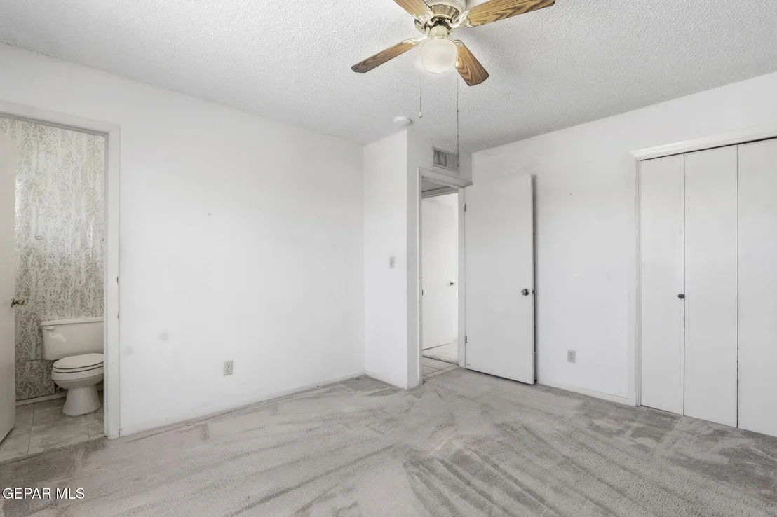 Photo of 8025 GILBERT Drive
