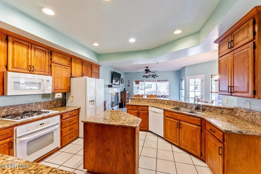 Photo of 1111 Sun Ridge Drive