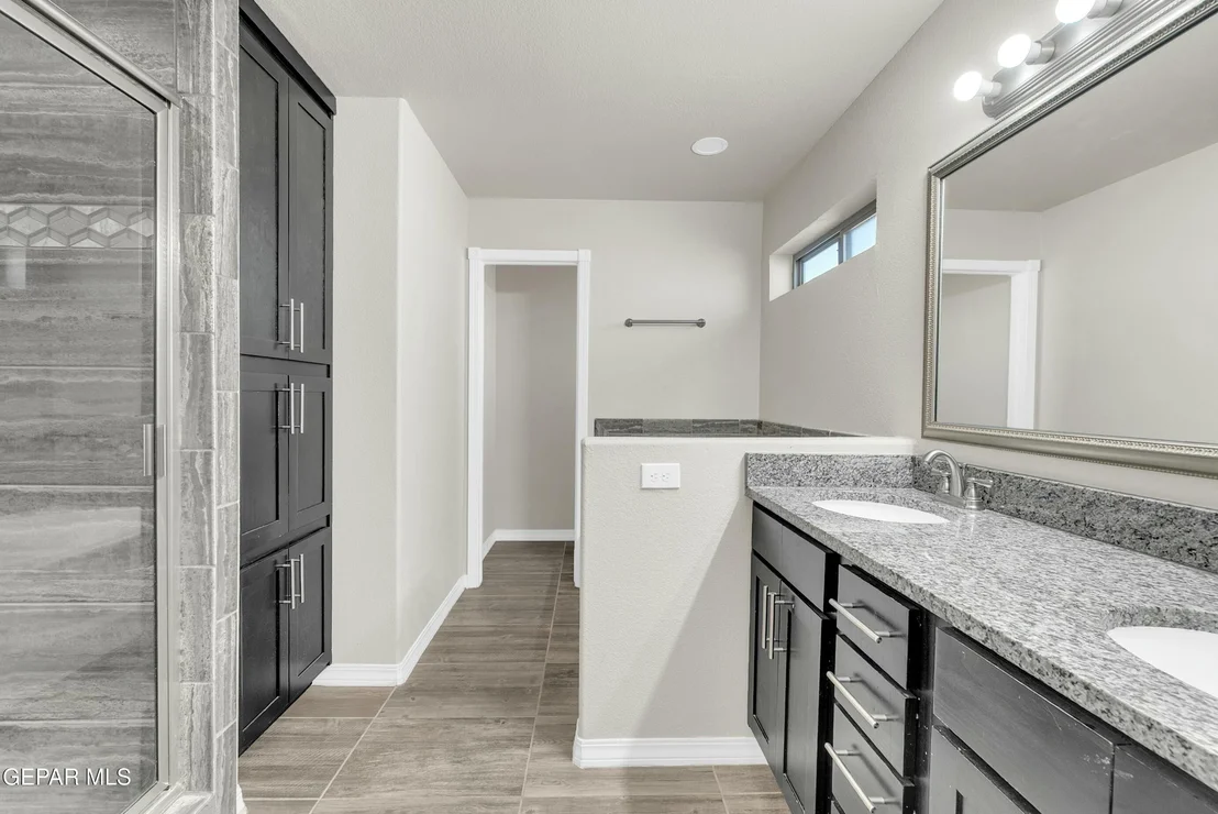 Photo of 3600 Essence Street