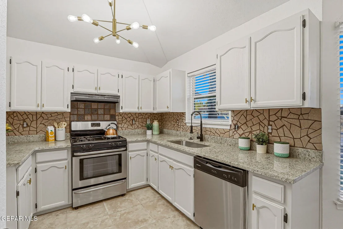 Photo of 11851 STONE CASTLE Drive