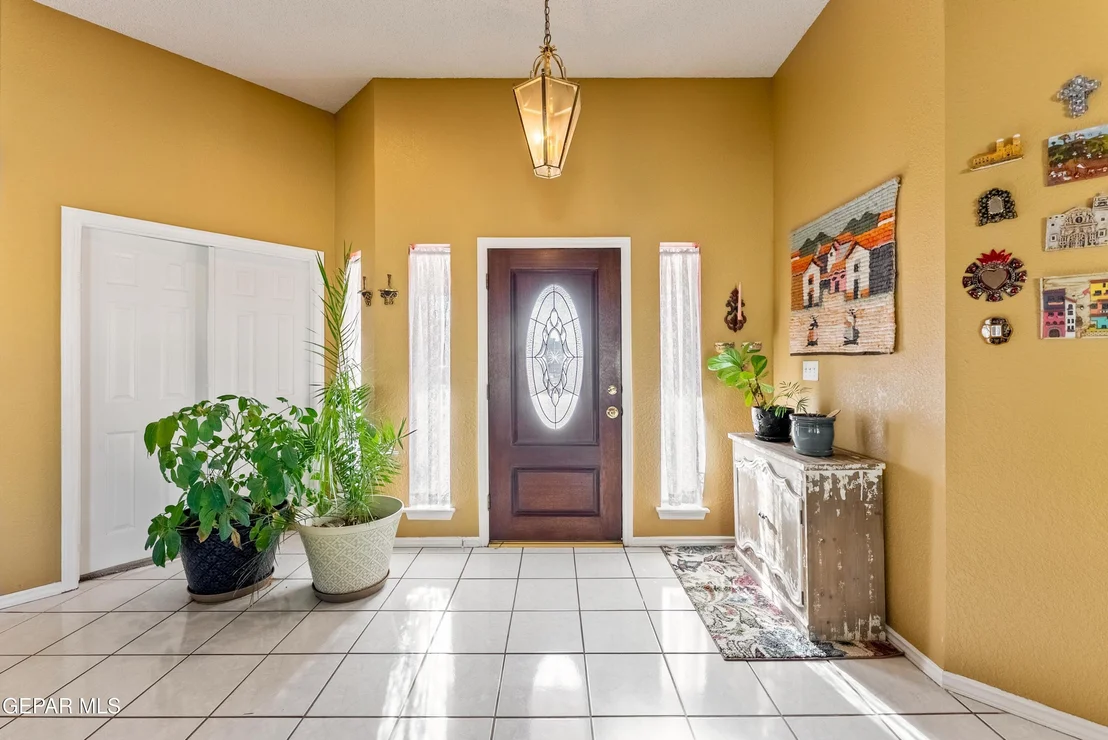 Photo of 1111 Sun Ridge Drive