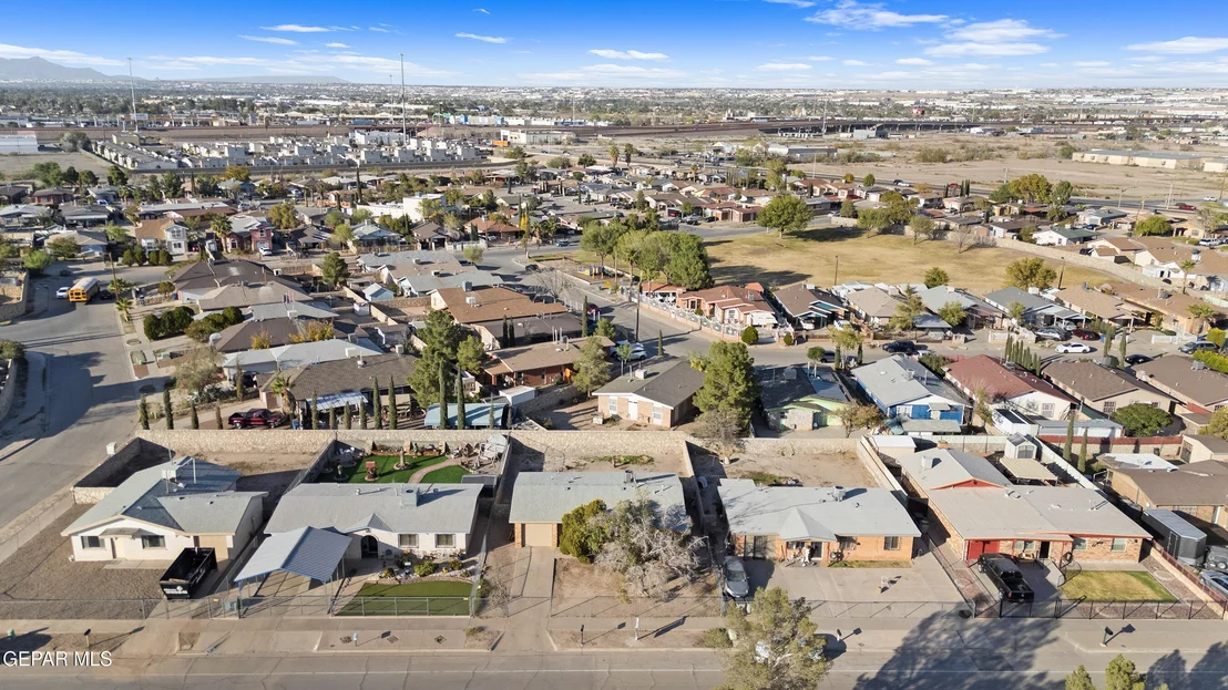 Photo of 223 CARIBE Circle