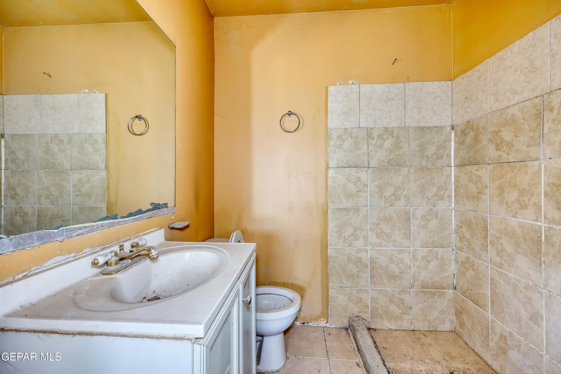 Photo of 7421 MINDORO Place