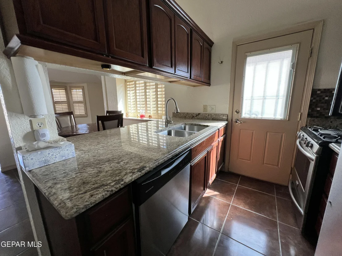 Photo of 9957 HONEY LOCUST Lane