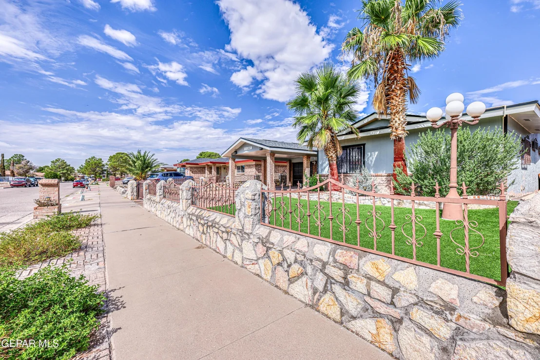 Photo of 11387 BEACH FRONT Drive