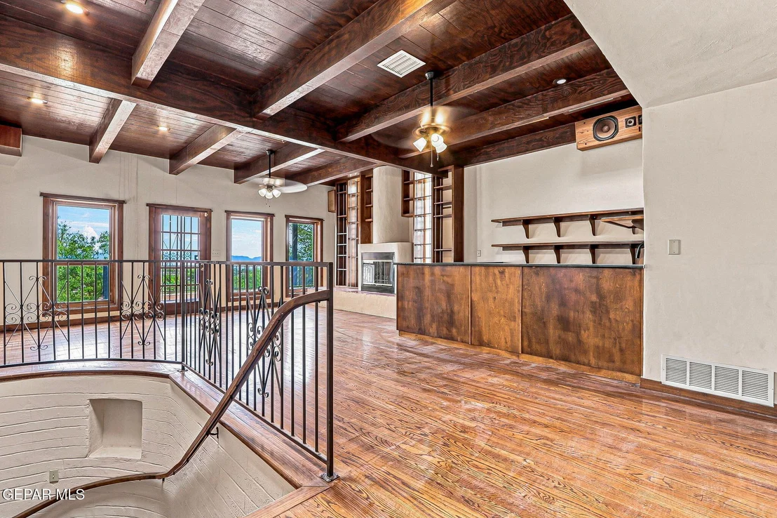 Photo of 6412 VIA DE ALBUR Court