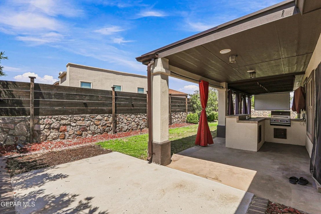 Photo of 1633 SORA Way