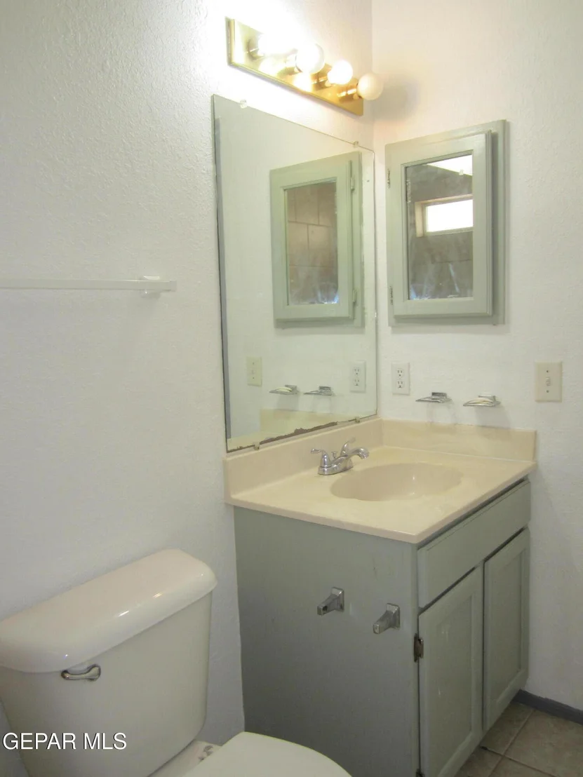 Photo of 7123 Oval Rock Drive