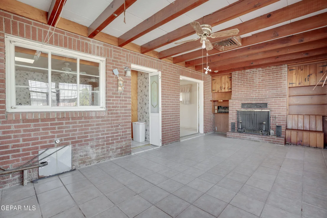 Photo of 4701 Leeds Avenue