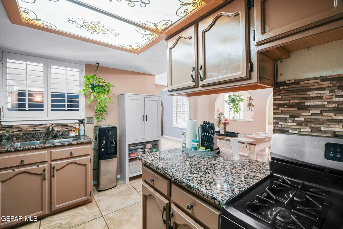 Photo of 3012 SYLVAN LAKE Place