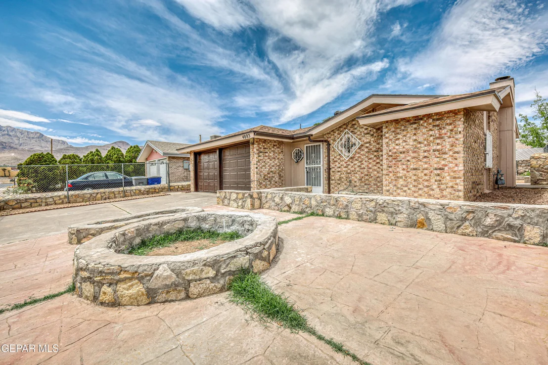 Photo of 4883 Maureen Circle