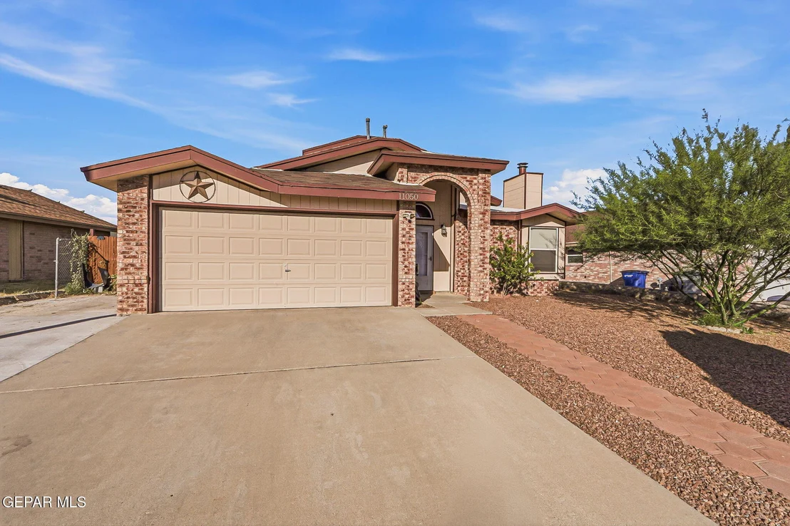 Photo of 11050 GOLDEN POND Drive