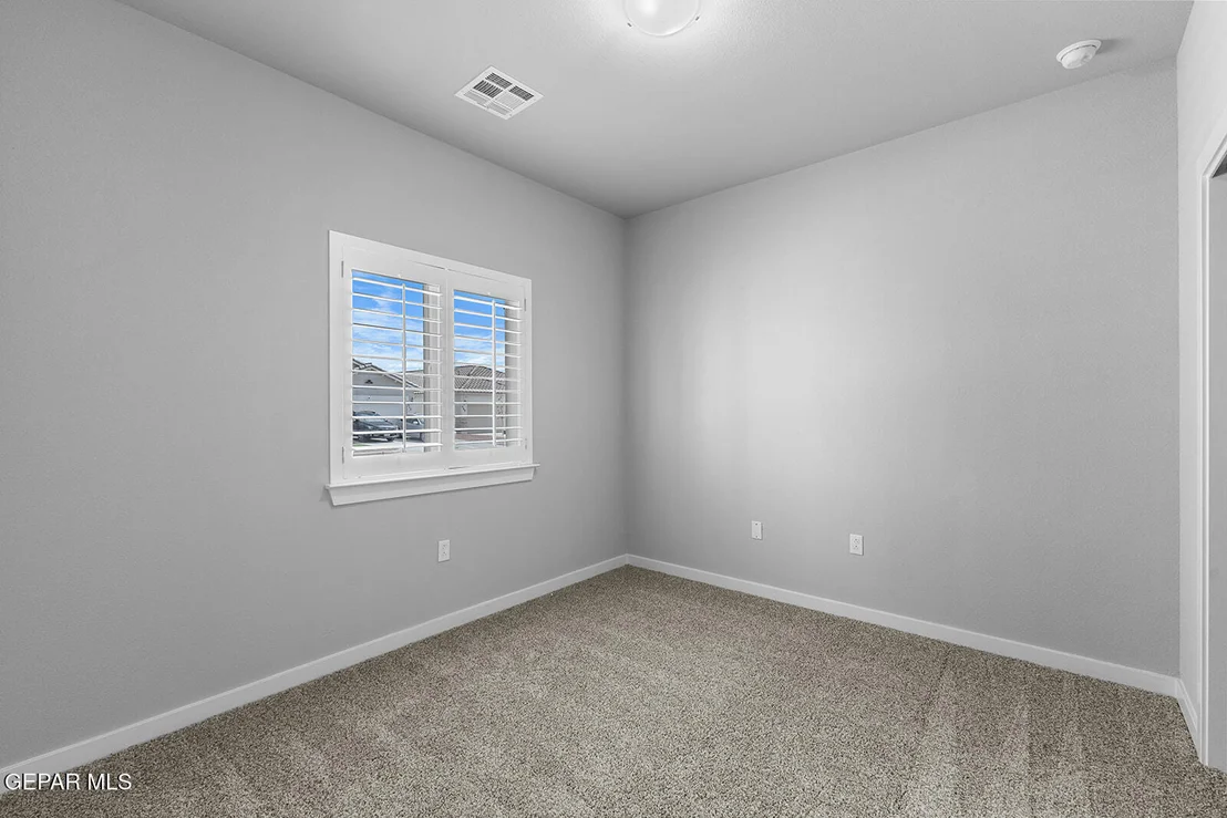 Photo of 937 Nayland Place