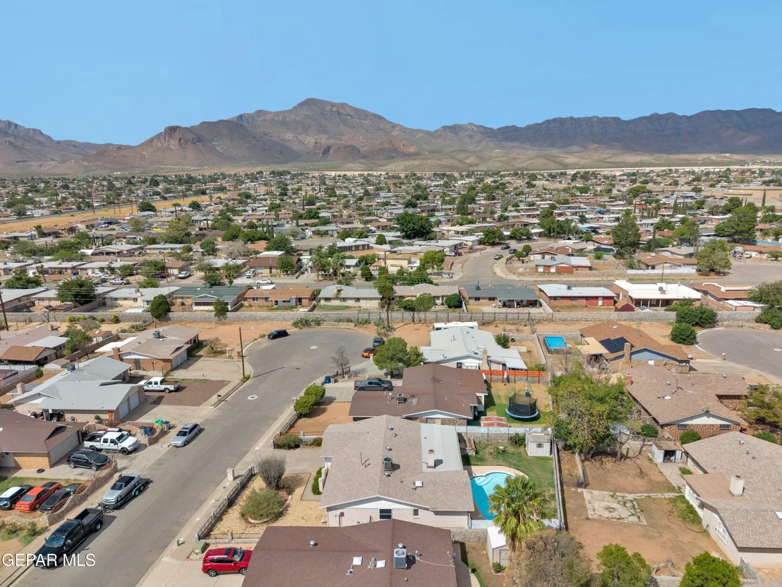 Photo of 5009 MCCORMICK Lane