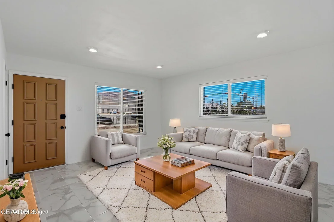 Photo of 9040 DIANA Drive