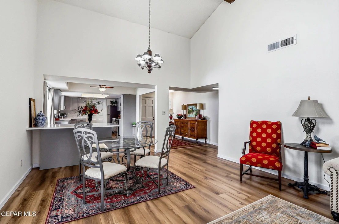 Photo of 5205 VALLEY SPRING Way