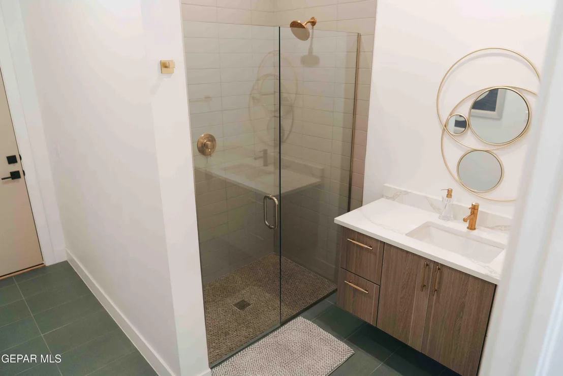 Photo of 653 BIR Circle