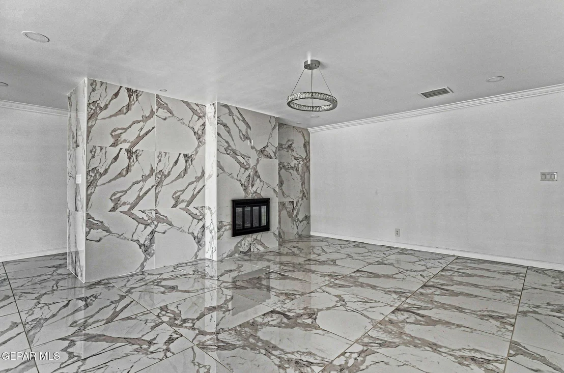 Photo of 259 Crown Point Drive