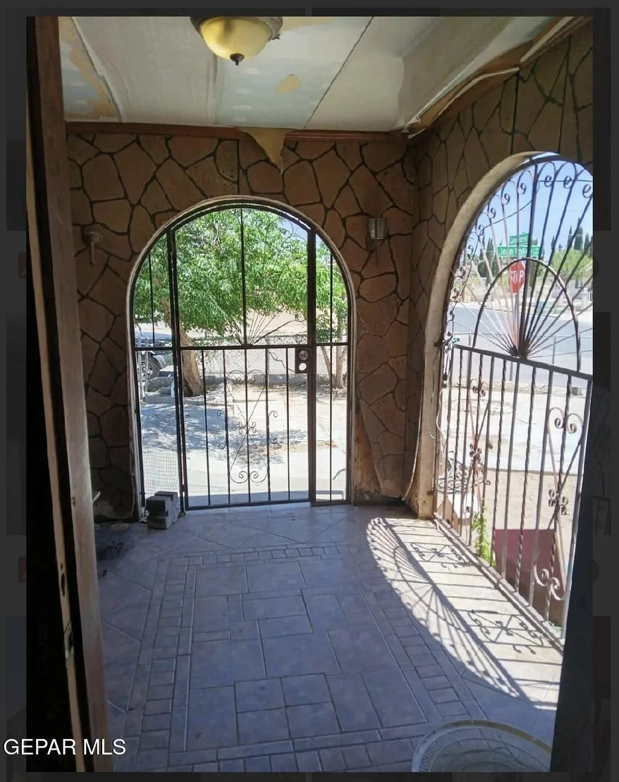 Photo of 11760 JOHN POLLEY Circle