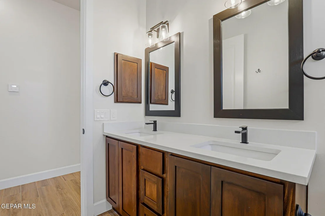 Photo of 12329 SUGDEN Road