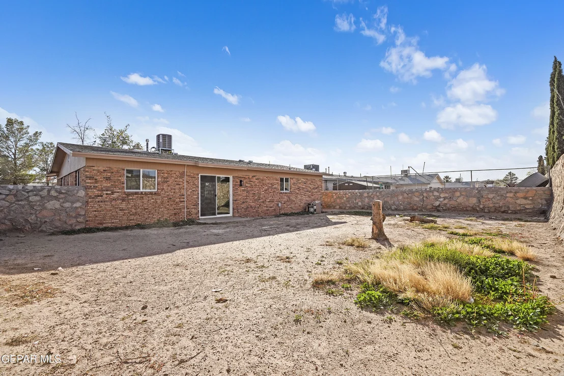 Photo of 223 CARIBE Circle