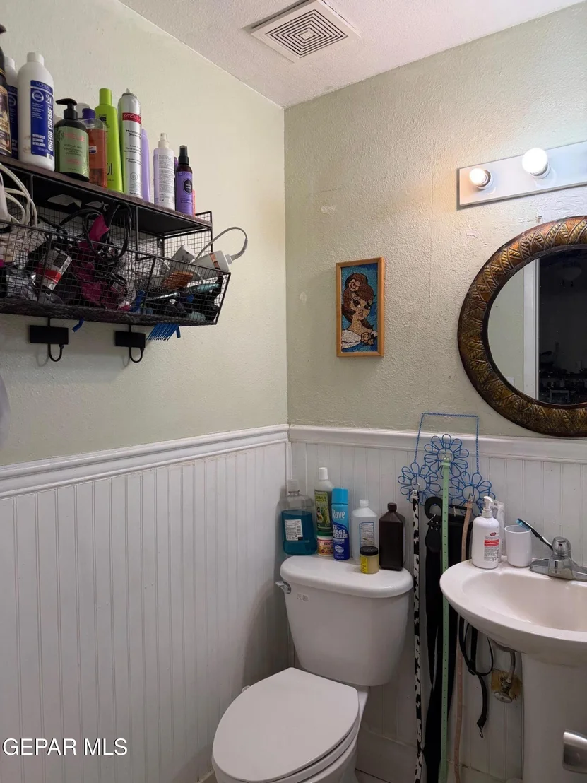 Photo of 1104 CHEYENNE Trail