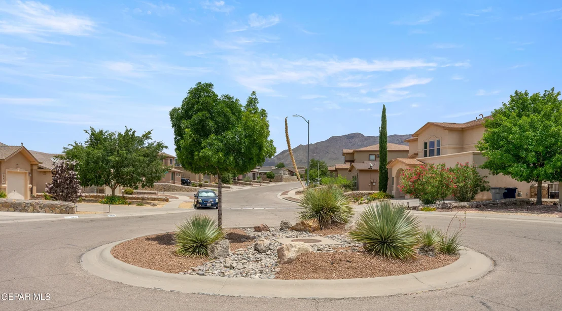 Photo of 7250 LONGSPUR Drive
